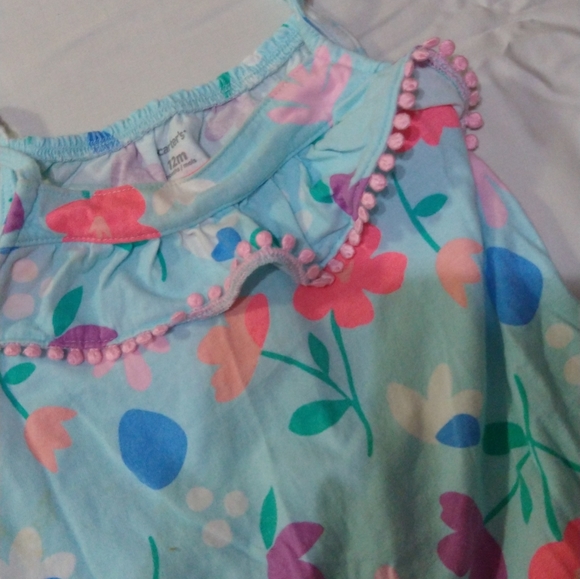 size 12 months baby girls Carter's Floral onesie - Picture 3 of 17
